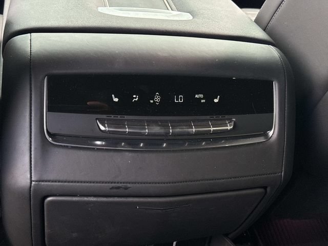 Used 2025 Cadillac Escalade V AWD/4WD image 19