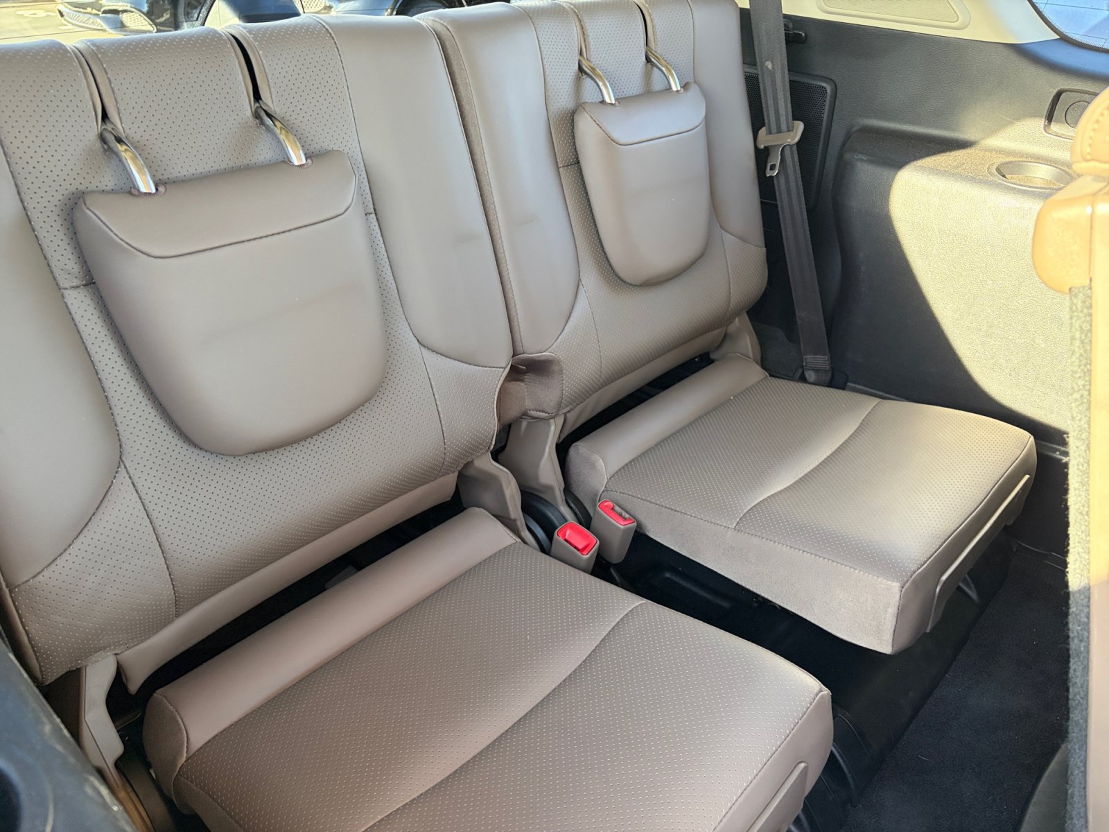 Used 2020 Lexus GX 460 Luxury w/ Accessory Package AWD/4WD image 25