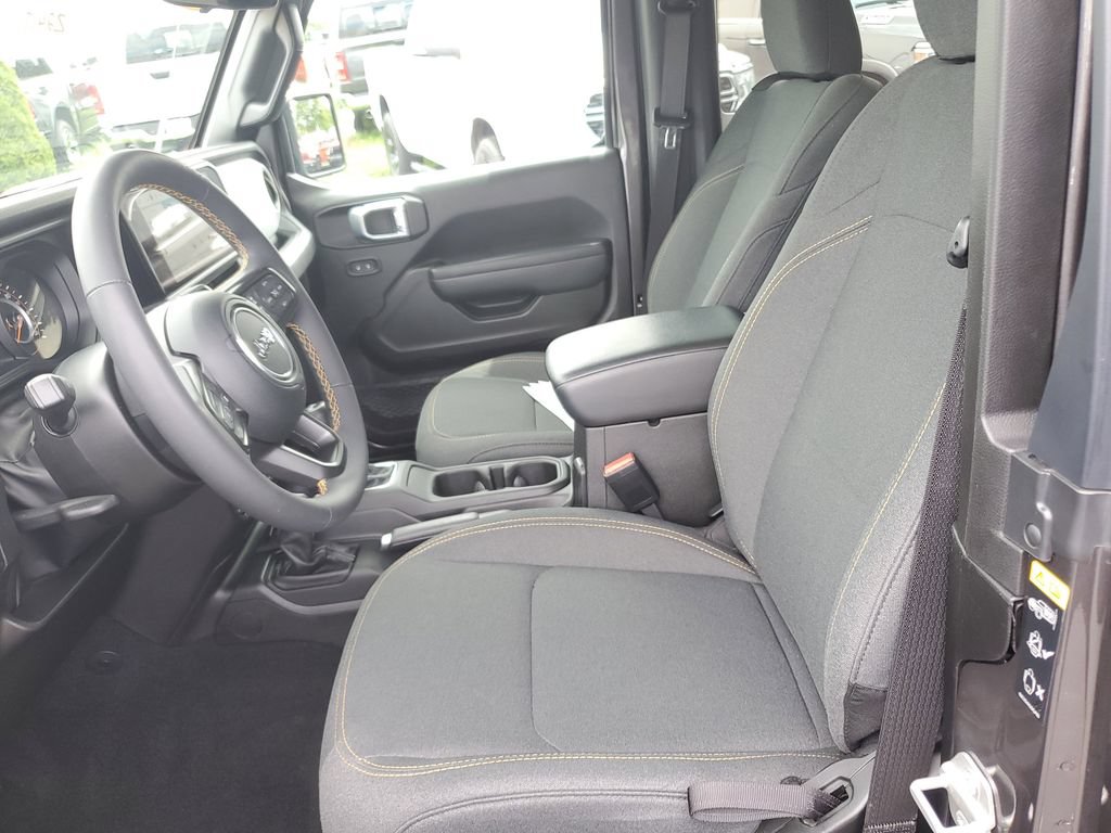 Certified 2024 Jeep Wrangler Sport AWD/4WD image 12