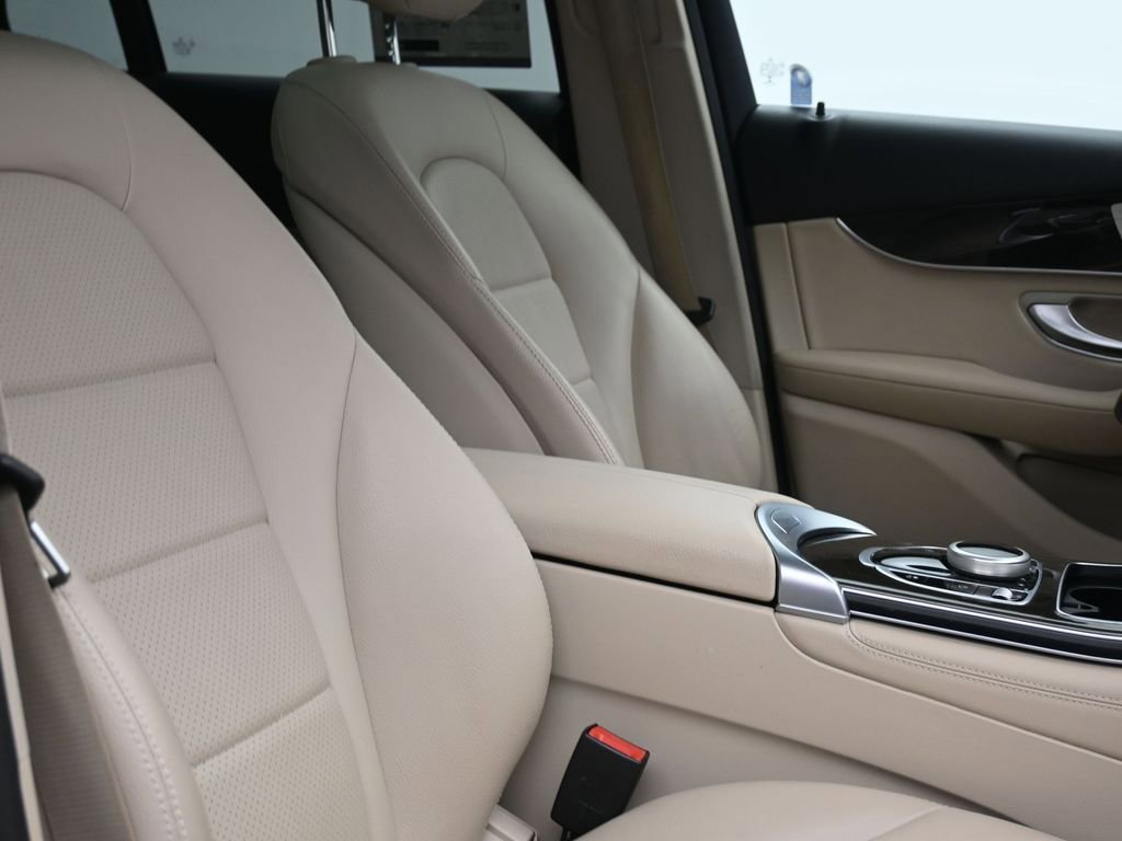 Used 2018 Mercedes-Benz GLC 300 4MATIC image 8