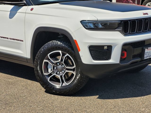 Used 2022 Jeep Grand Cherokee Trailhawk w/ ADV Protech Group II AWD/4WD image 6