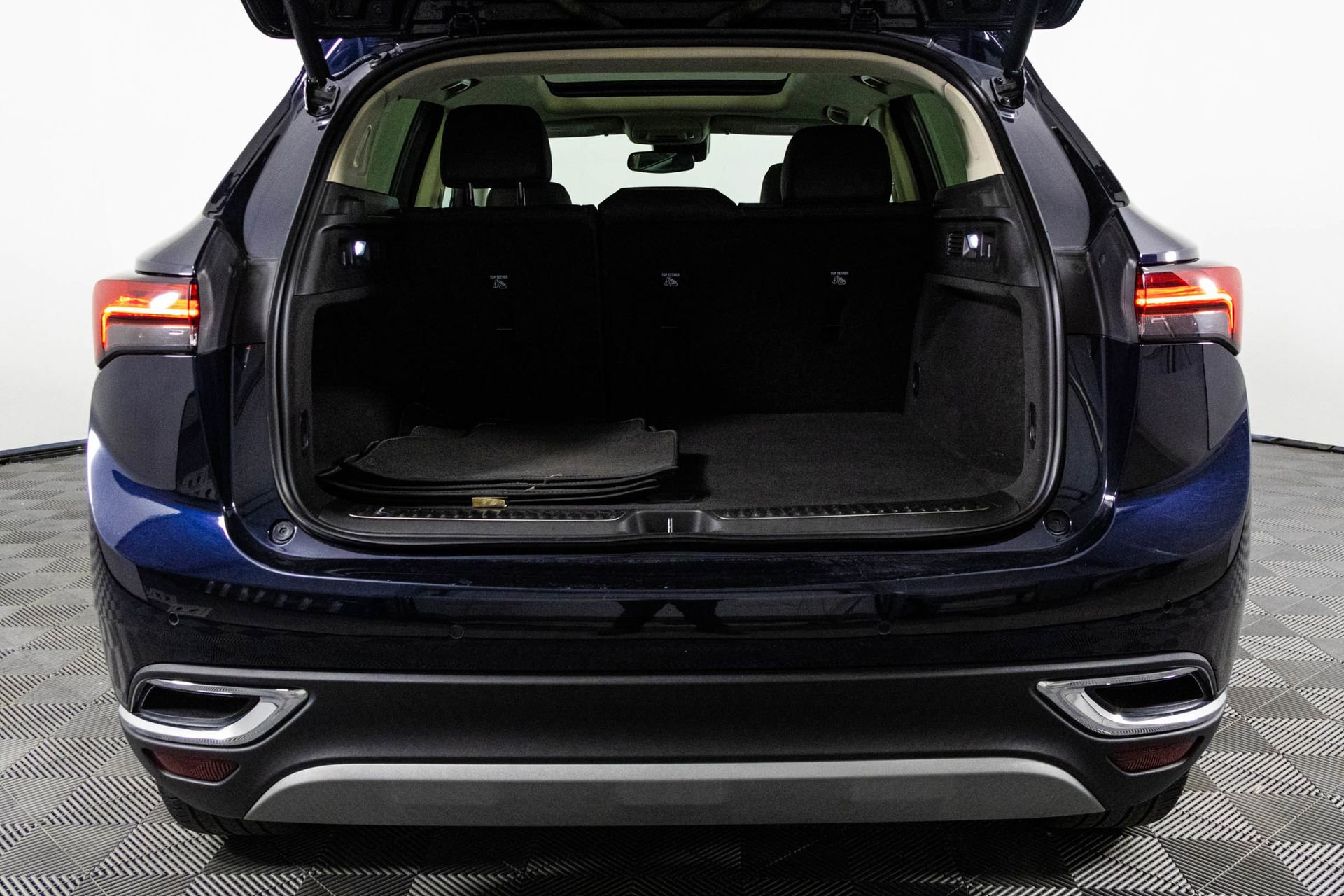 Used 2021 Buick Envision Essence image 37