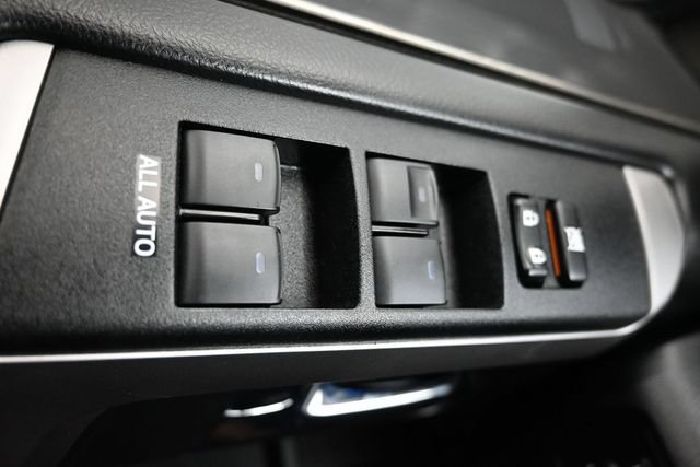 Used 2020 Toyota 4Runner Limited AWD/4WD image 31