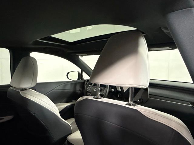 Used 2025 Lexus RX 350 Premium Plus w/ Convenience Package image 32
