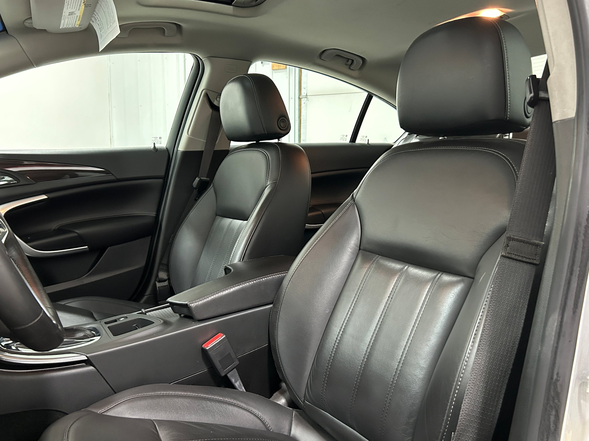 Used 2017 Buick Regal AWD image 24