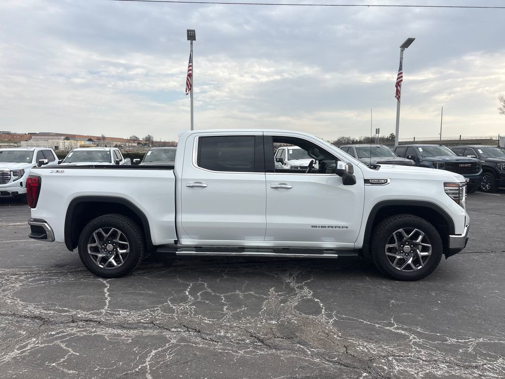 Used 2025 GMC Sierra 1500 SLT w/ SLT Premium Package image 4