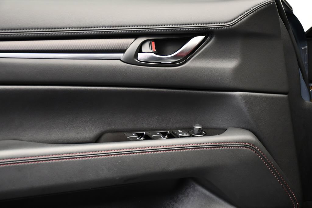 Used 2023 MAZDA CX-5 Carbon Edition image 32