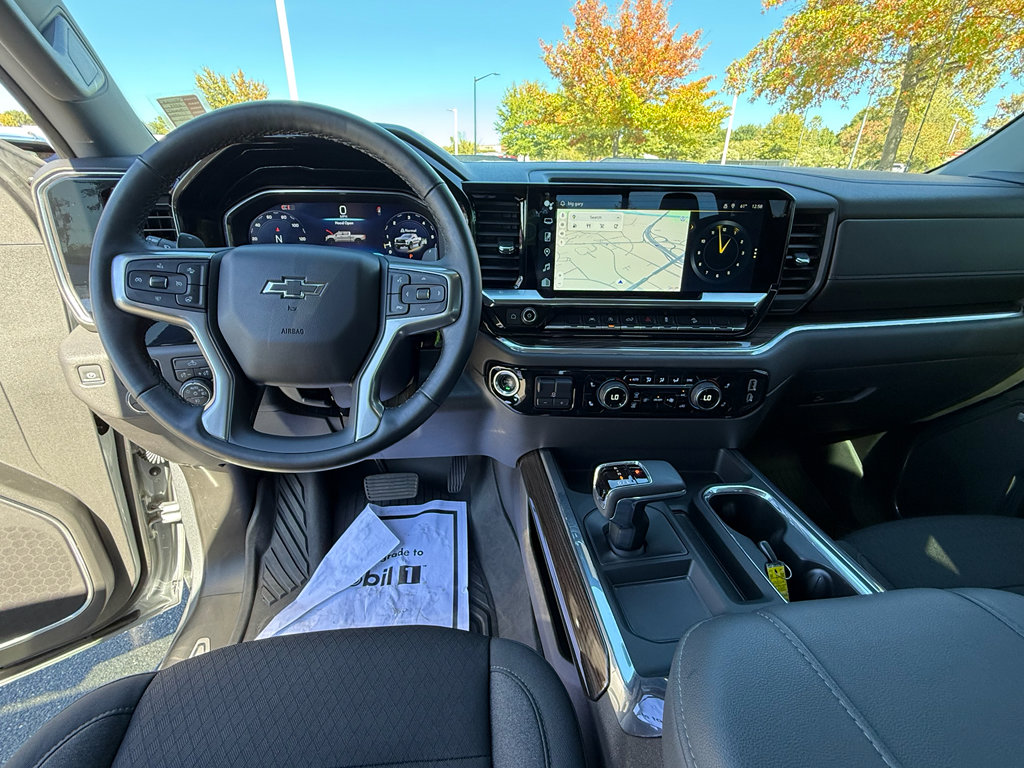 Used 2024 Chevrolet Silverado 1500 LT Trail Boss w/ Convenience Package II image 27