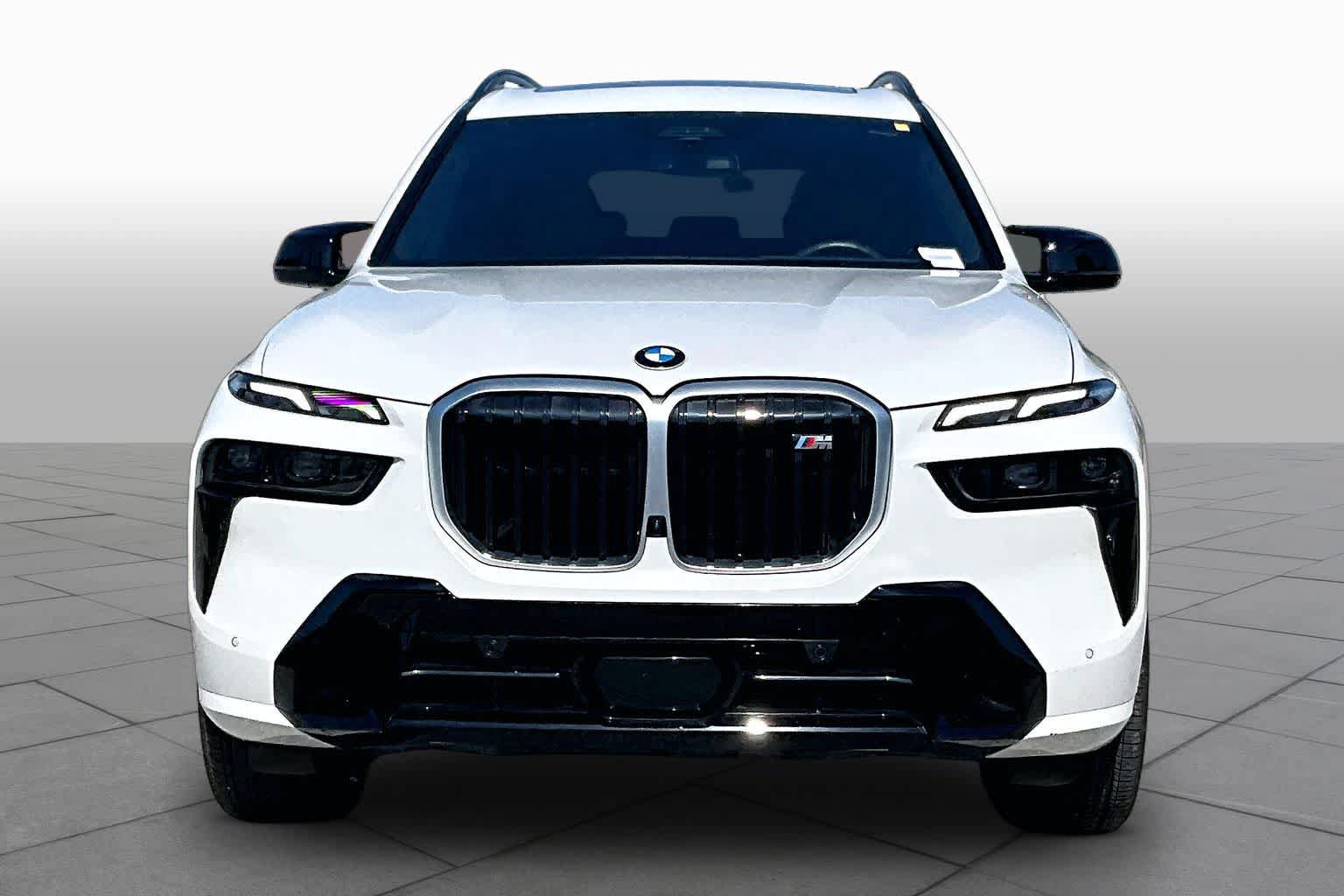 Used 2025 BMW X7 M60i AWD/4WD image 3
