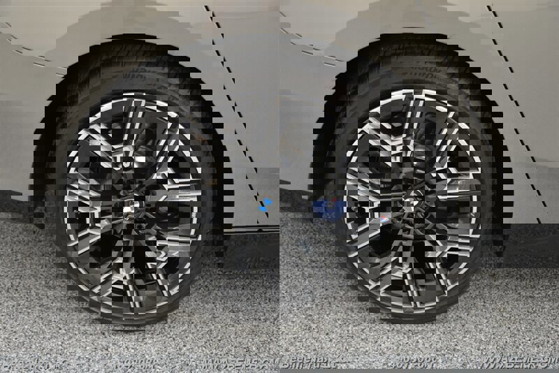 Used 2024 BMW 530i w/ M Sport Package image 47