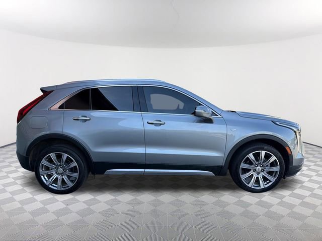 Used 2023 Cadillac XT4 Premium Luxury image 4