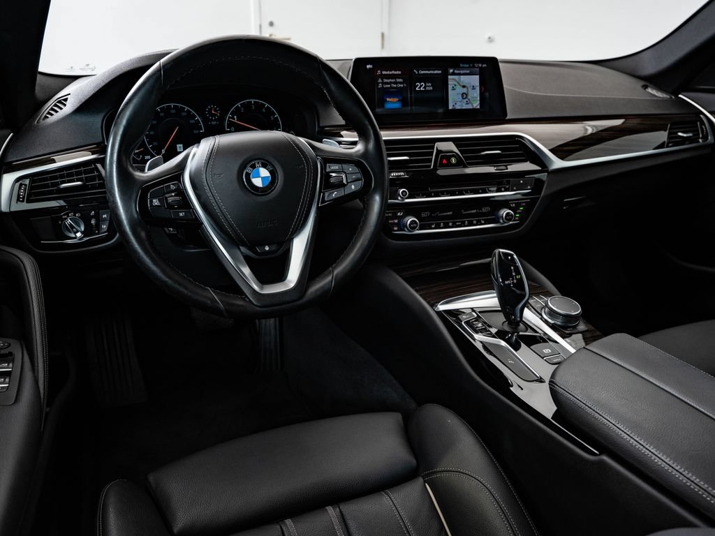 Used 2019 BMW 540i xDrive w/ Executive Package AWD/4WD image 4