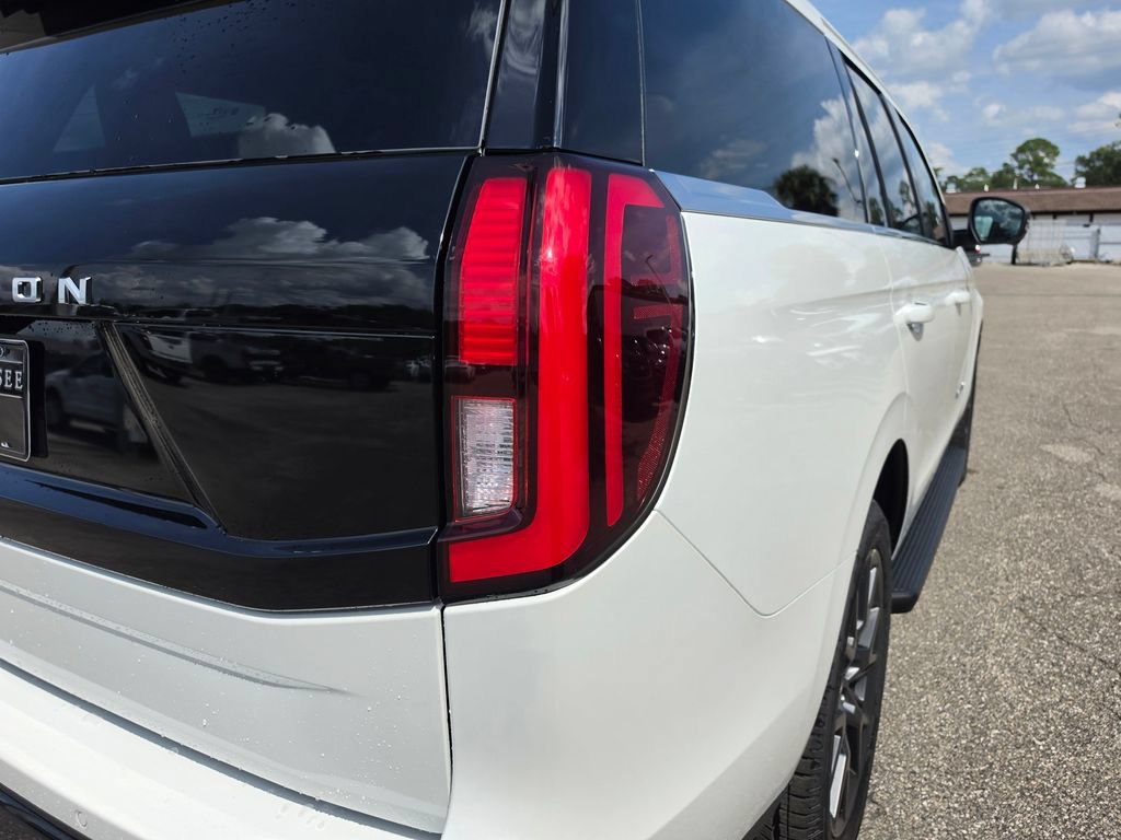 New 2027 Ford Expedition Platinum RWD image 14