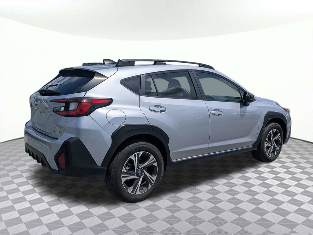 Used 2024 Subaru Crosstrek 2.0i Premium AWD/4WD image 3