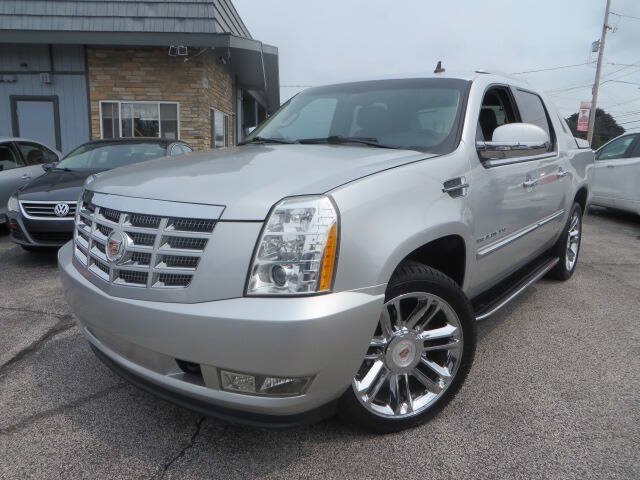Used 2013 Cadillac Escalade EXT Luxury AWD/4WD image 1