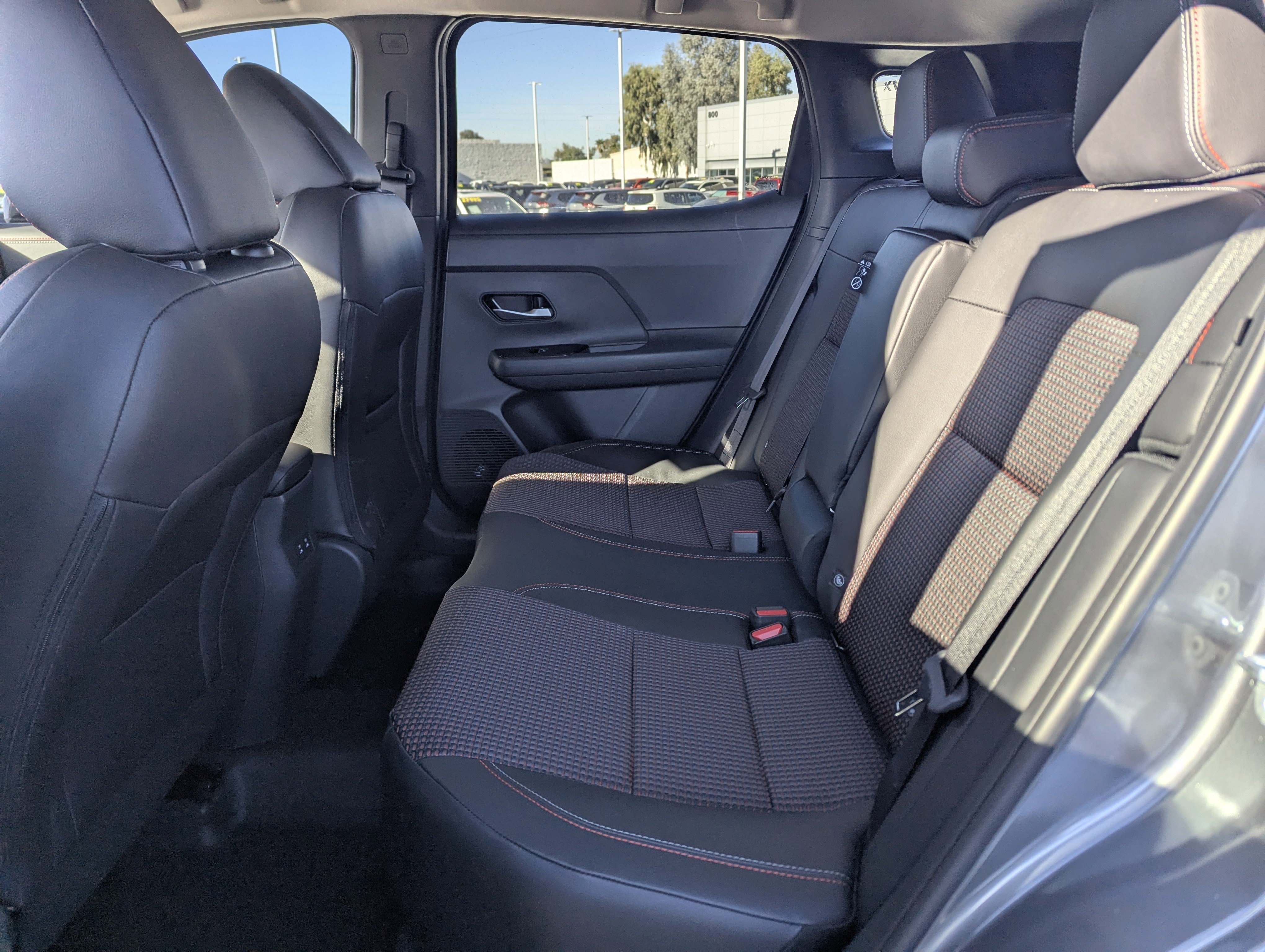 New 2026 Nissan Kicks SR w/ Illumination Package image 7