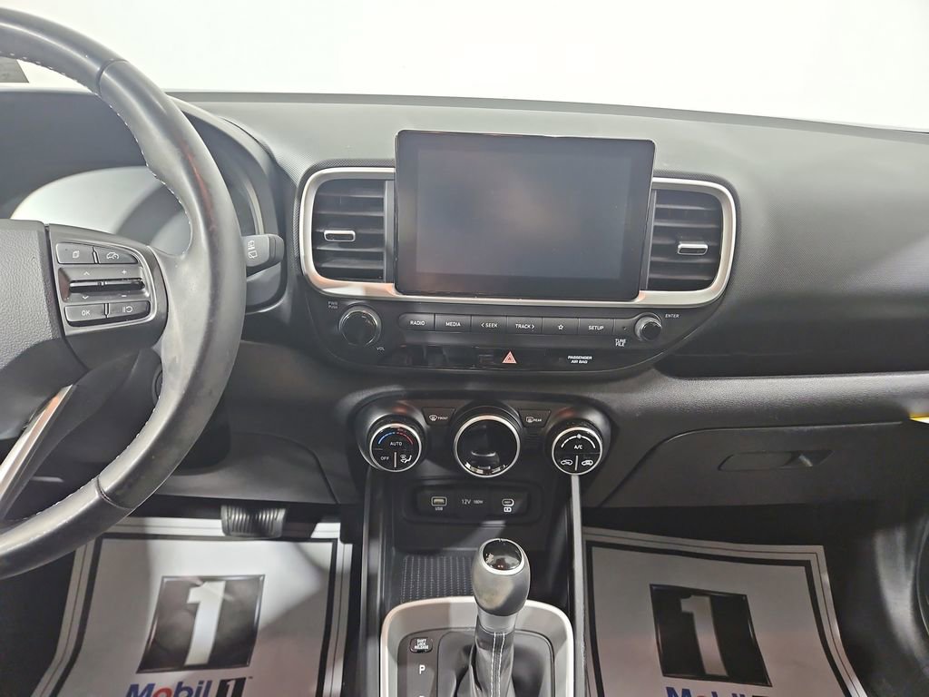 Certified 2023 Hyundai Venue SEL FWD image 17