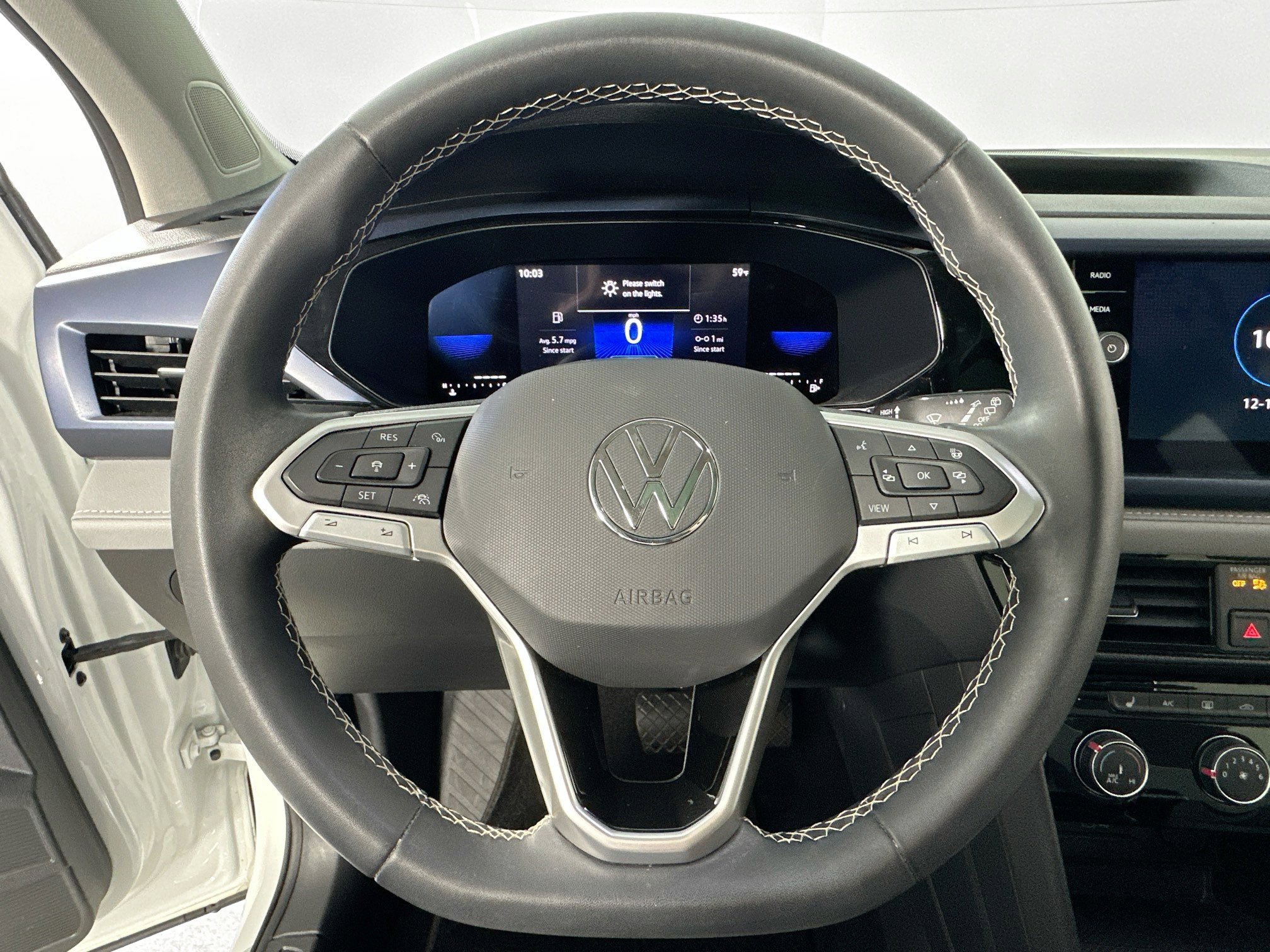 Used 2023 Volkswagen Taos SE image 11