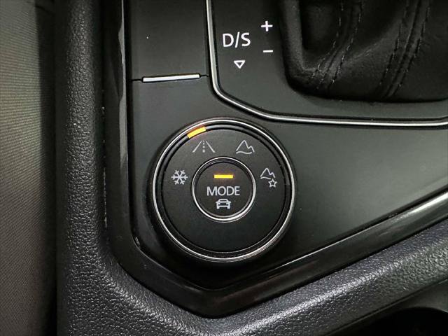 Used 2019 Volkswagen Tiguan SE w/ Panoramic Sunroof Package AWD/4WD image 29