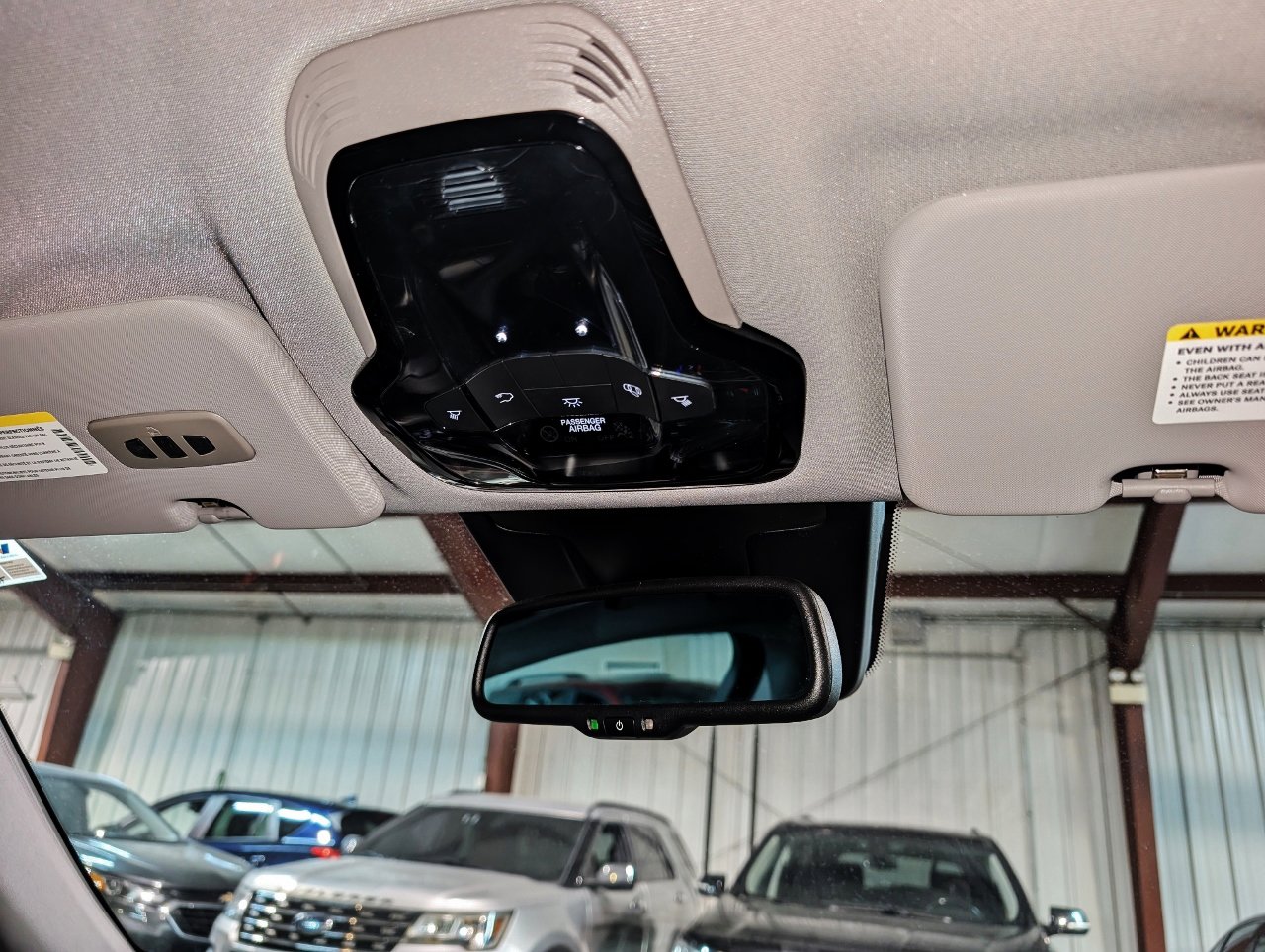 Used 2019 Alfa Romeo Stelvio AWD image 40