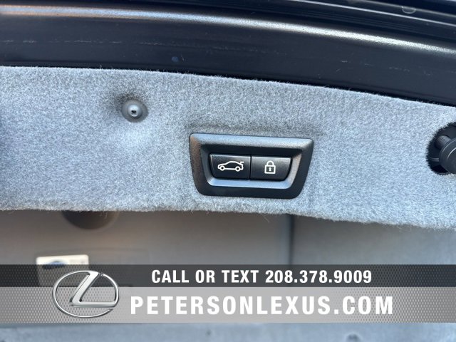 Used 2015 BMW 750i image 20