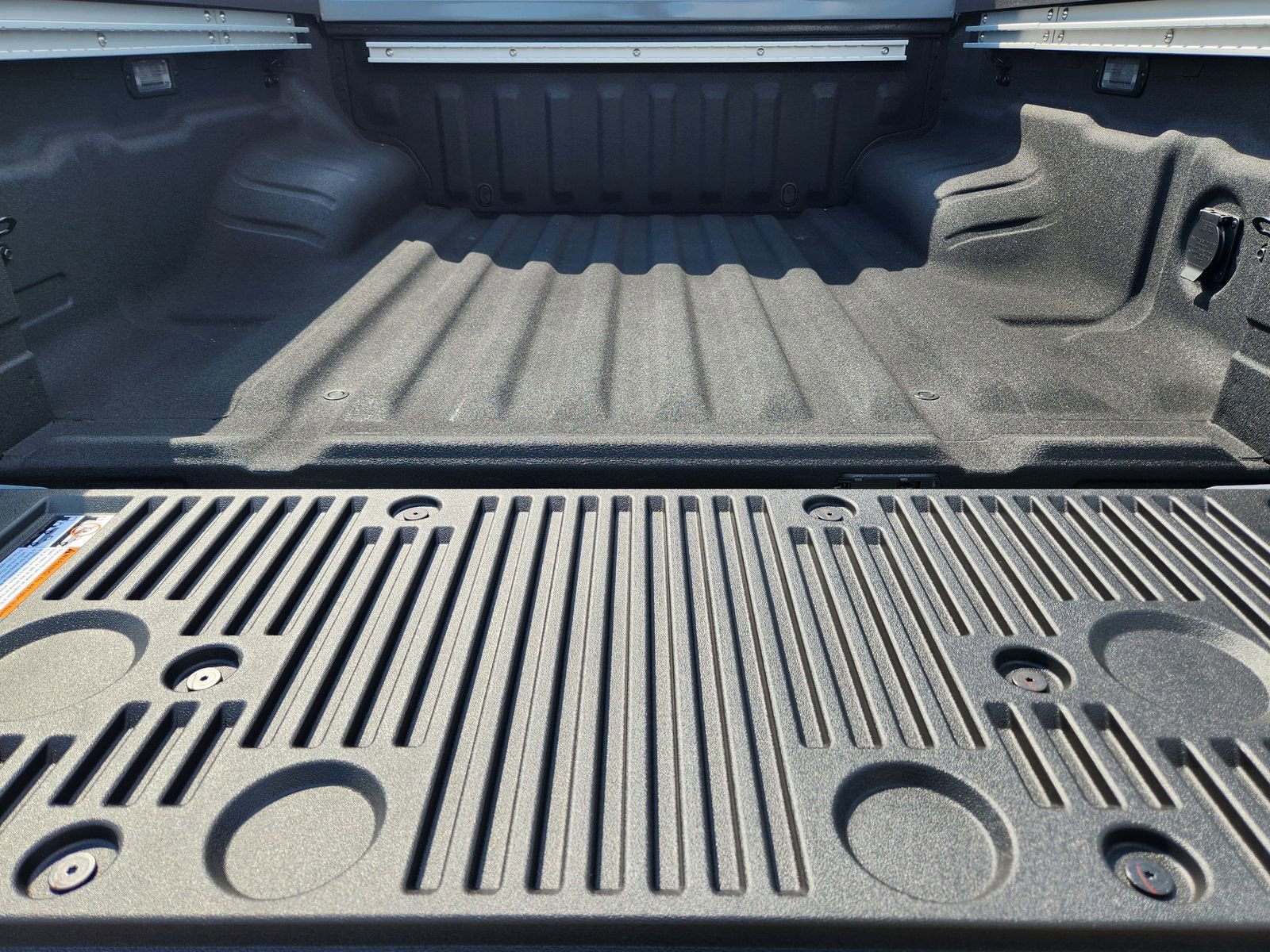 New 2026 Nissan Frontier PRO-4X w/ Pro-4x Convenience Package image 27