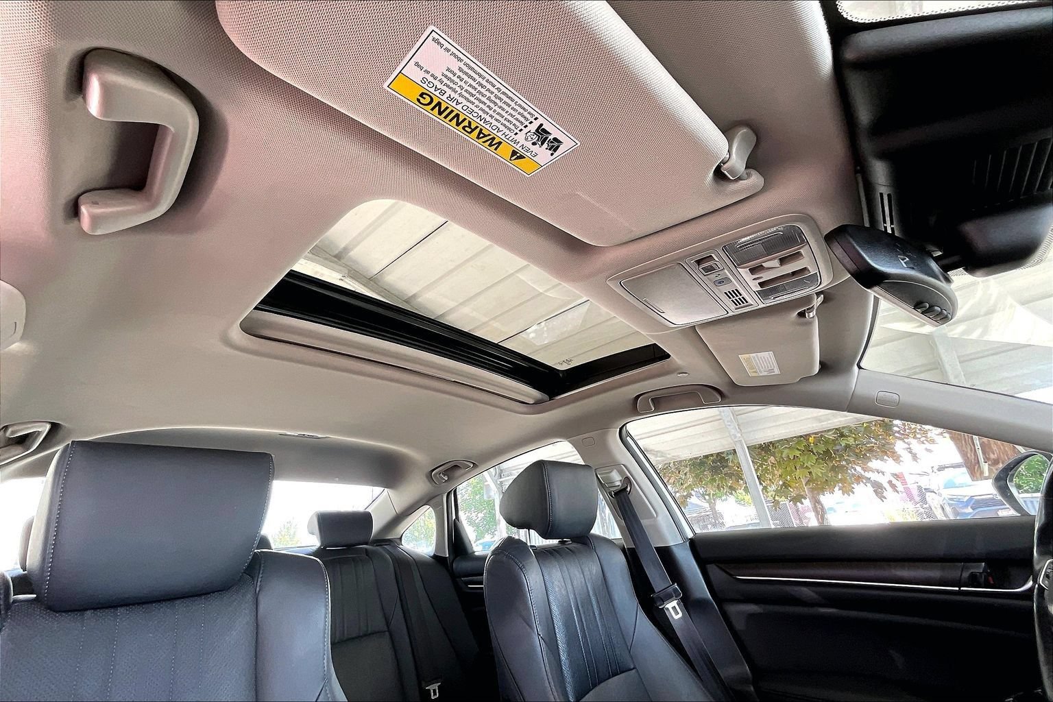 Used 2020 Honda Accord Touring image 24