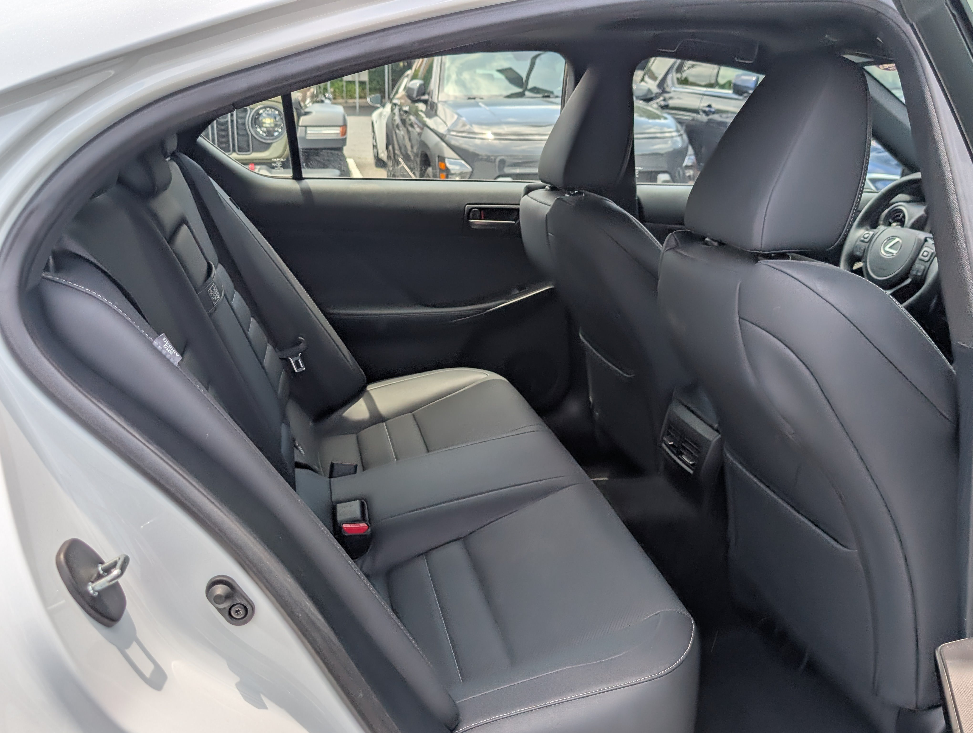 Used 2025 Lexus IS 350 F Sport w/ Navigation Package AWD/4WD image 13