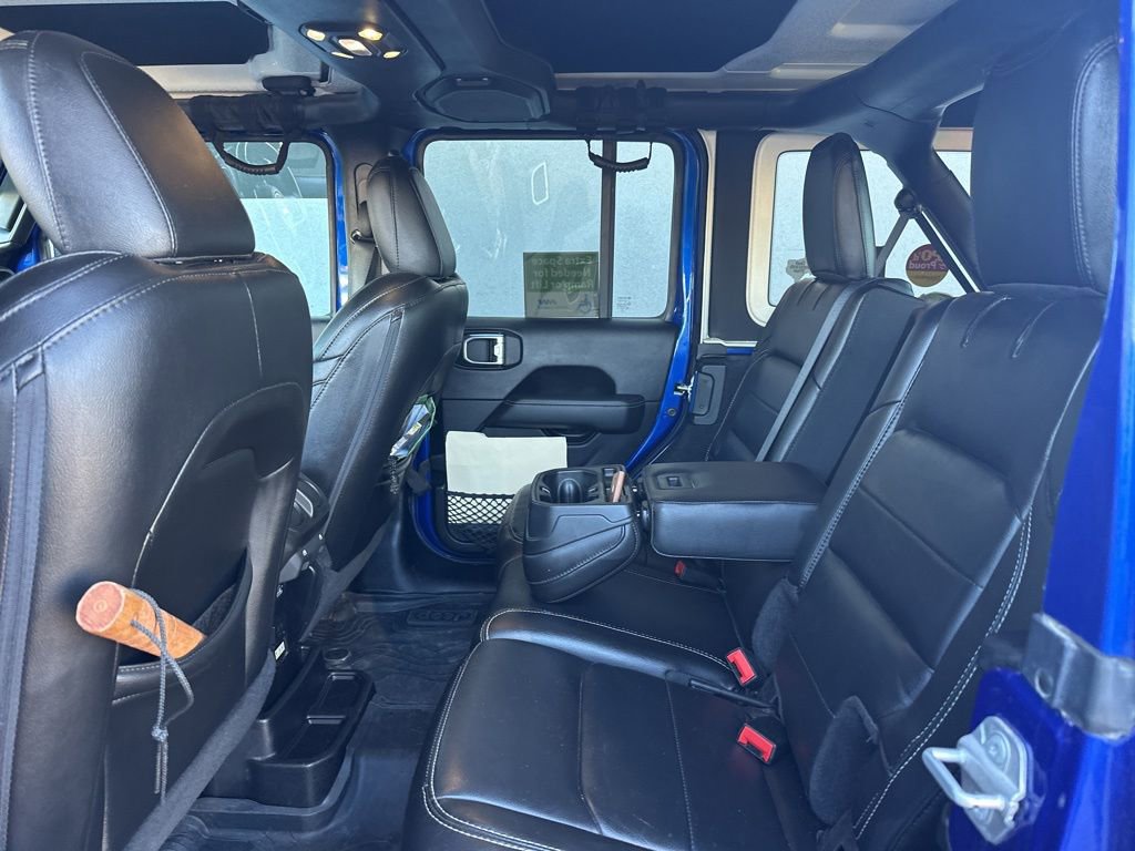 Used 2019 Jeep Wrangler Unlimited Sahara image 13