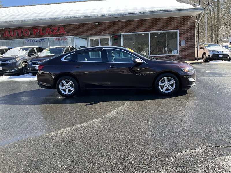 Used 2020 Chevrolet Malibu LS w/ Driver Confidence Package image 4