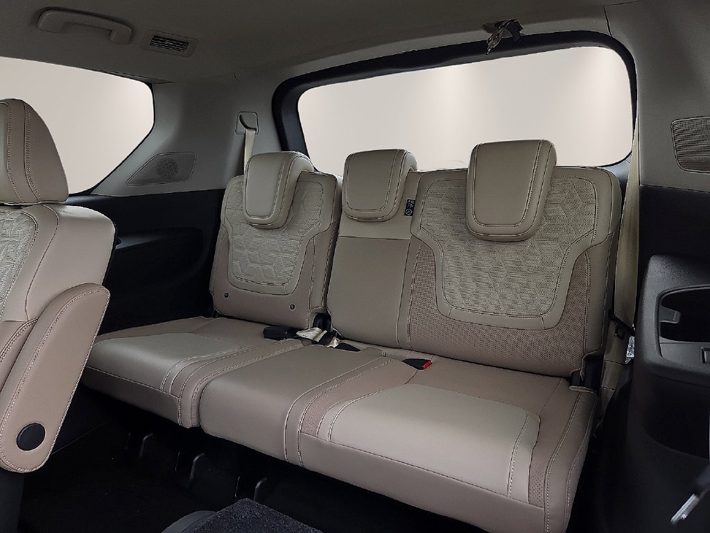 New 2027 Nissan Armada Platinum Reserve AWD/4WD image 13