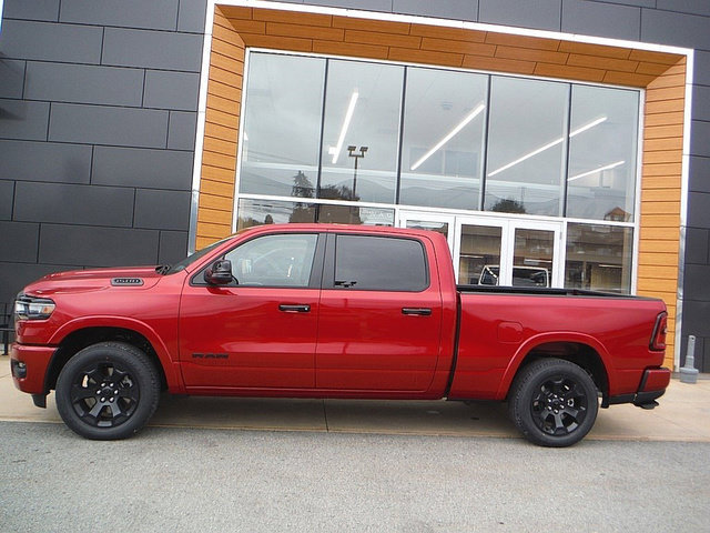New 2027 RAM 1500 4x4 Crew Cab image 2