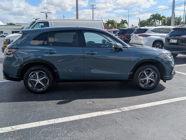 Used 2023 Honda HR-V EX-L image 7