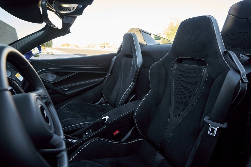 Used 2026 McLaren 750S Spider image 43