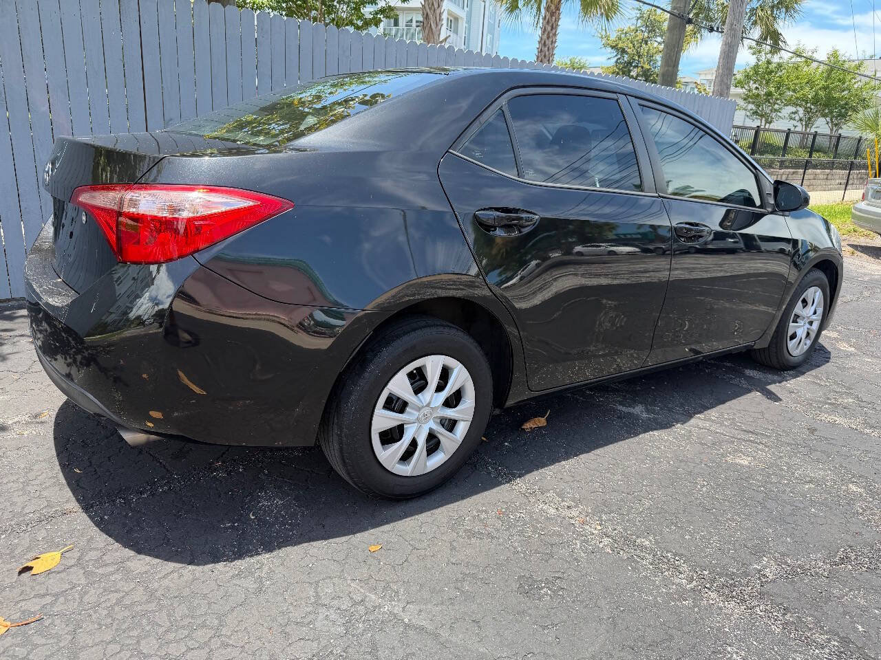 Used 2019 Toyota Corolla L FWD image 3