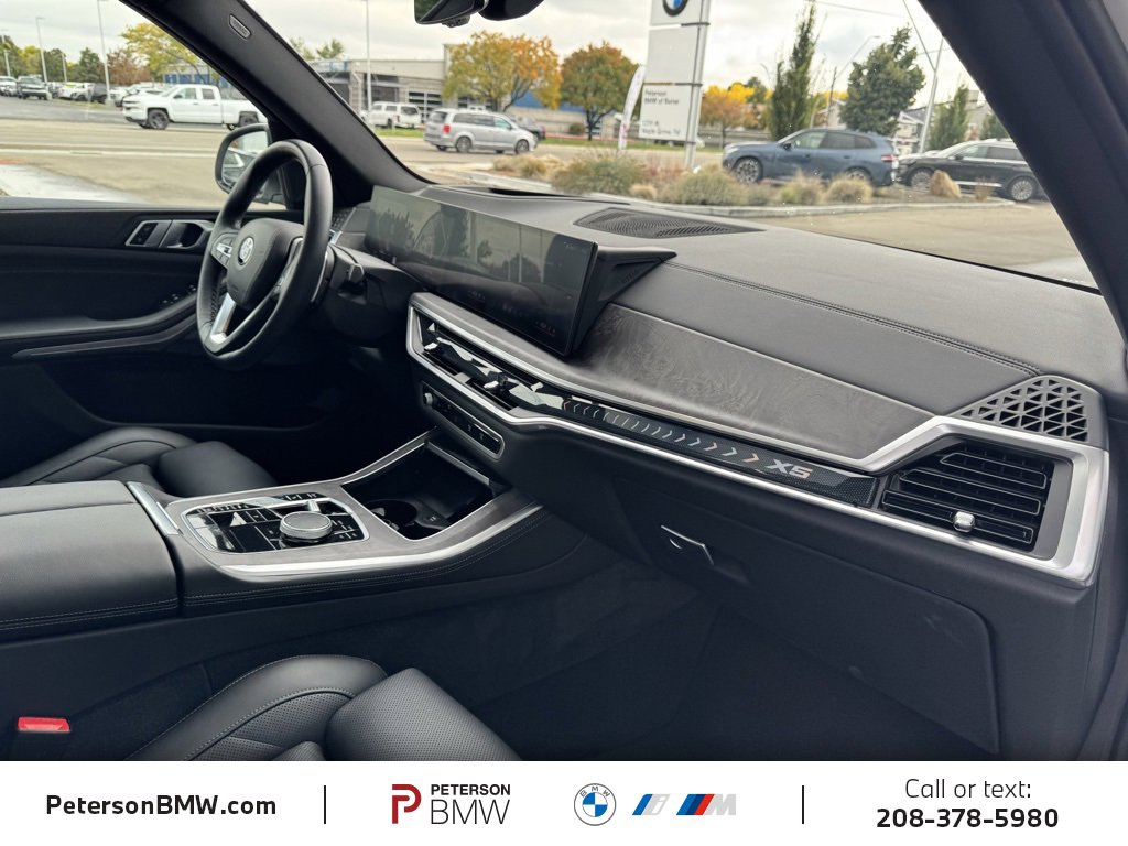 Used 2024 BMW X5 xDrive40i w/ Premium Package image 19