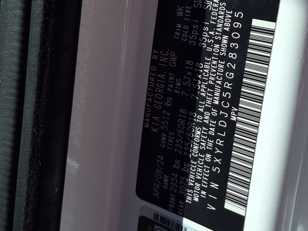 Used 2024 Kia Sorento S image 34