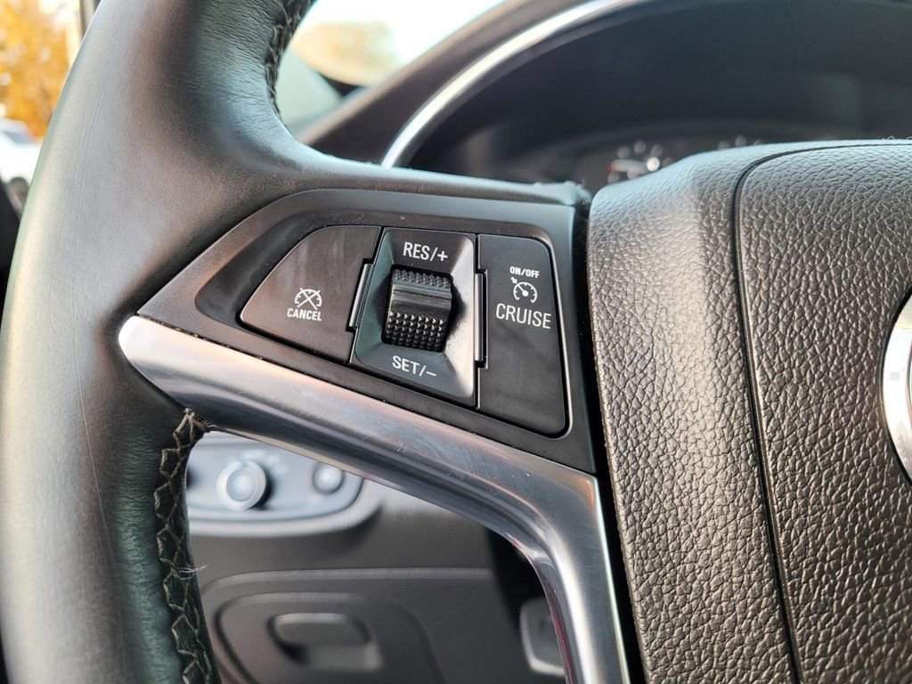 Used 2018 Buick Encore Essence image 33
