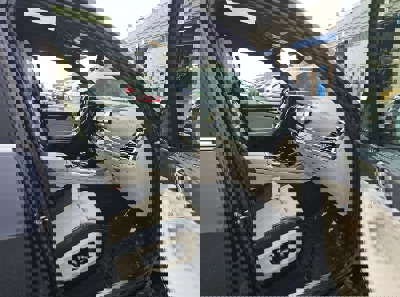 Used 2019 BMW X7 xDrive50i w/ Premium Package image 17