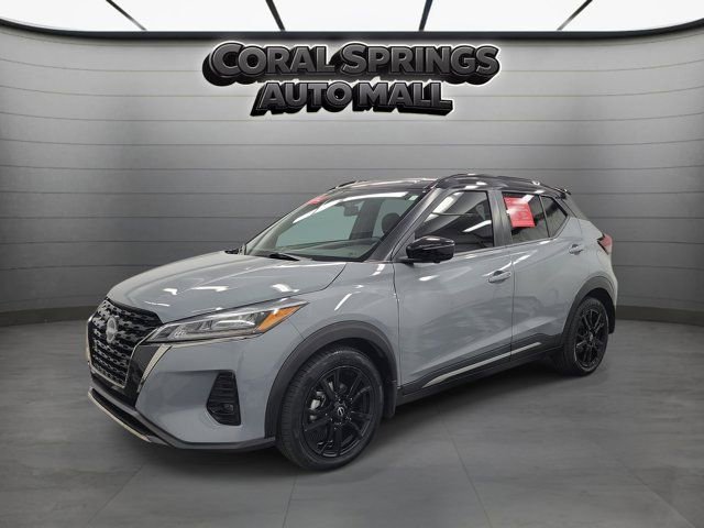 Certified 2022 Nissan Kicks SR FWD image 3