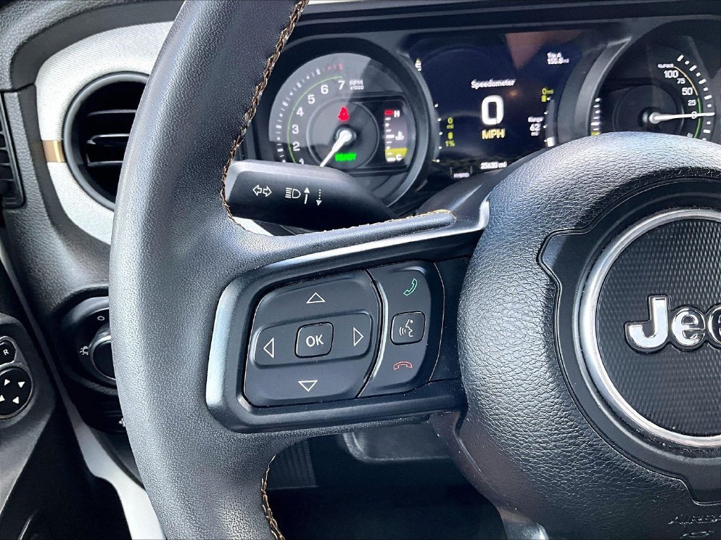 Used 2024 Jeep Wrangler Unlimited AWD/4WD image 22