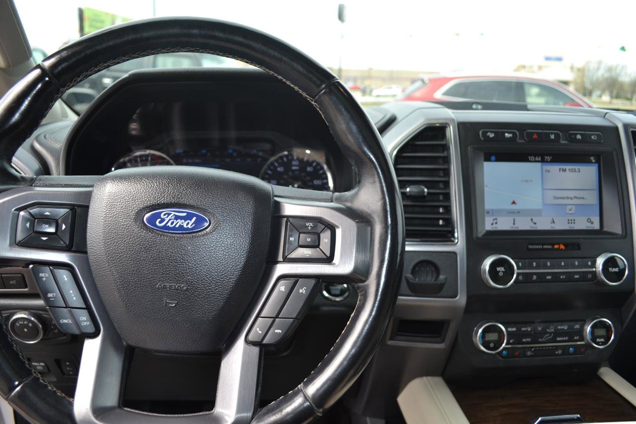 Used 2019 Ford Expedition Platinum image 17