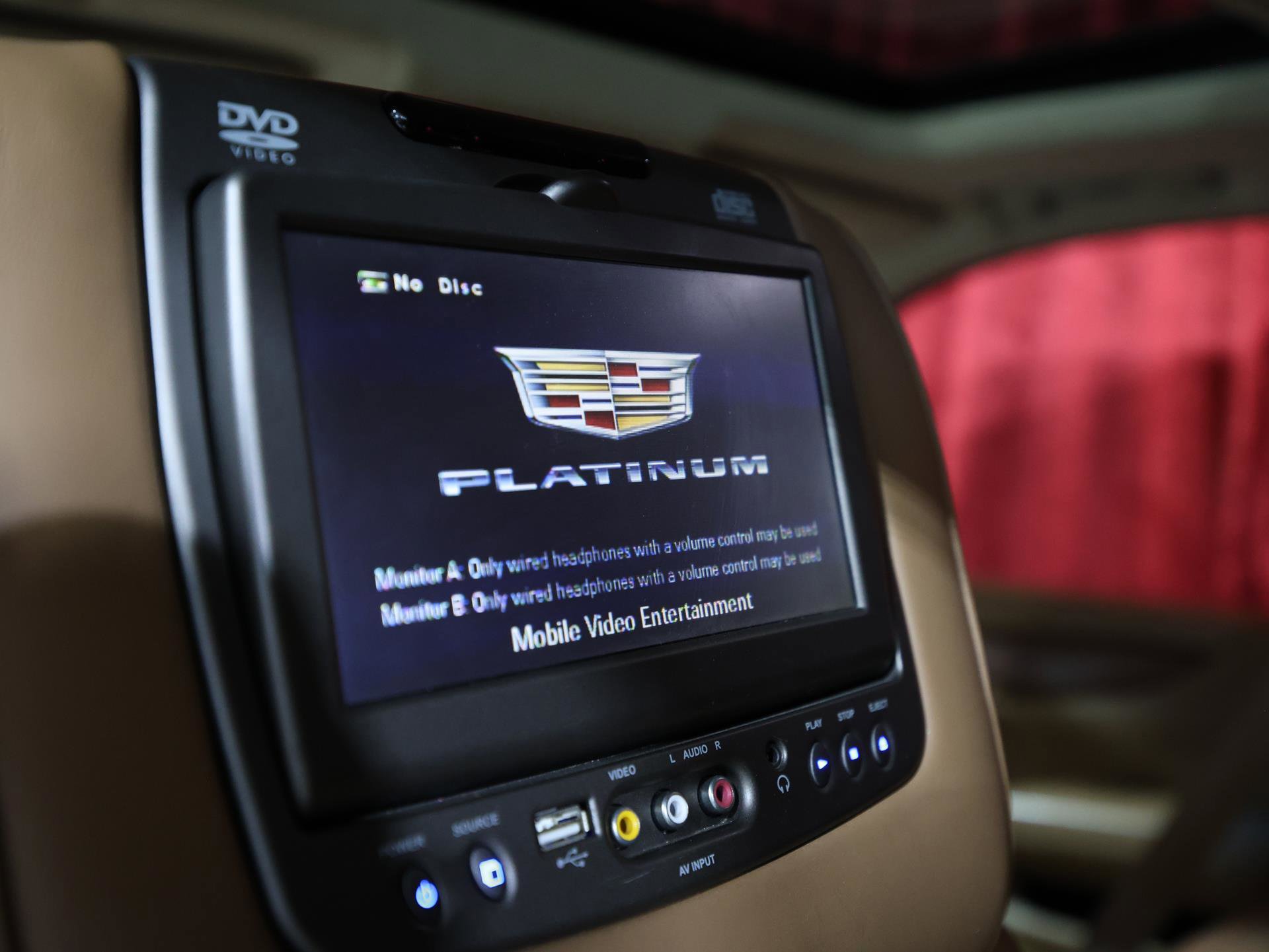 Used 2016 Cadillac Escalade Platinum AWD/4WD image 27