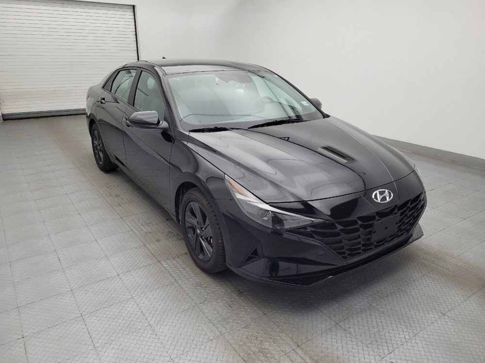 Used 2023 Hyundai Elantra SEL image 13