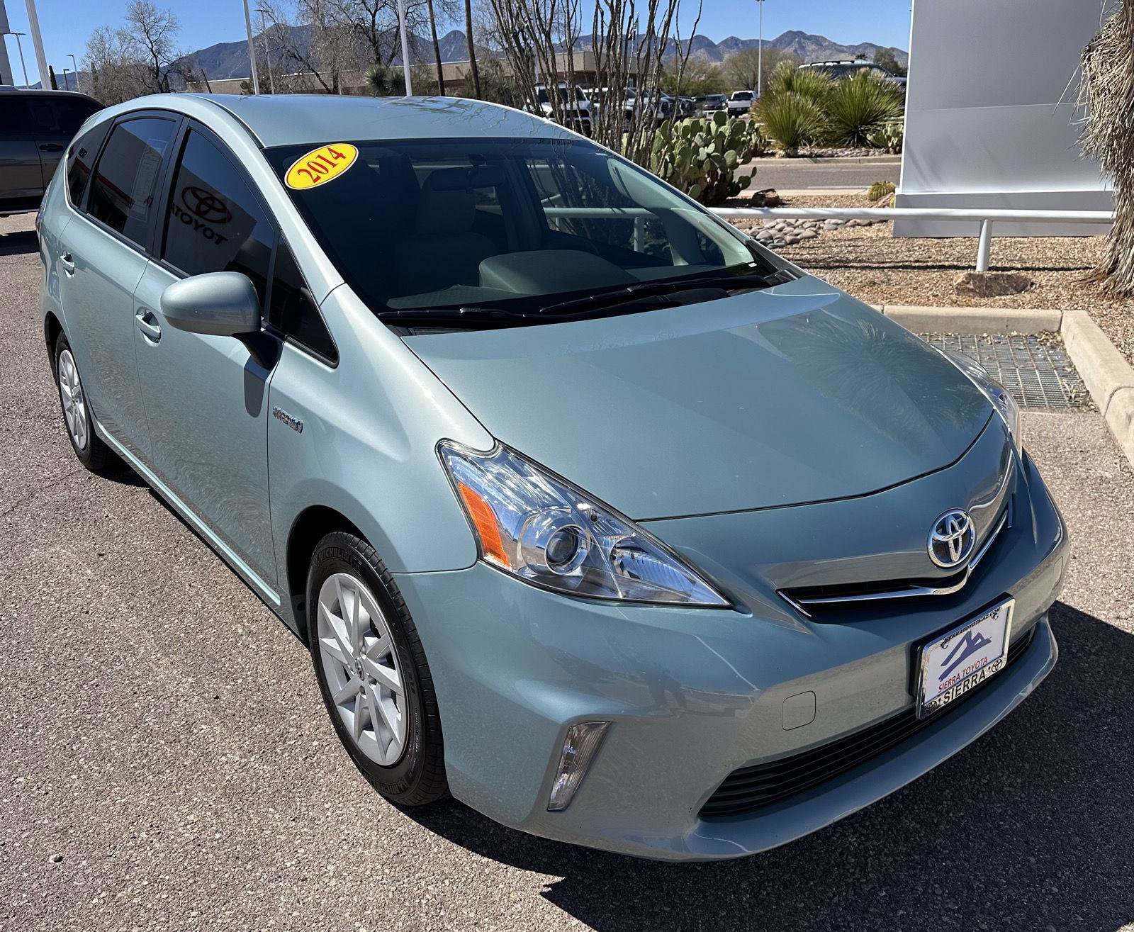 Used 2014 Toyota Prius V Three image 8