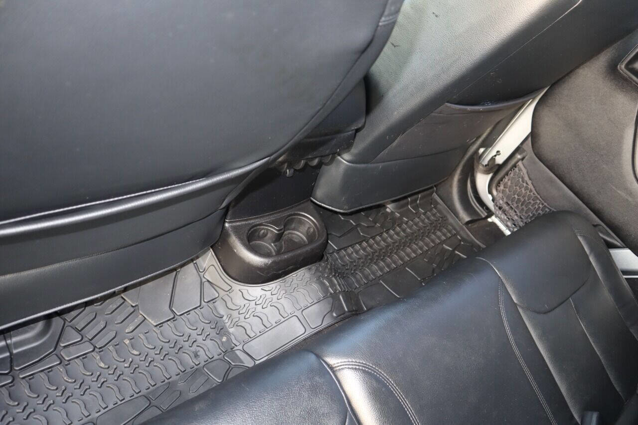 Used 2014 Jeep Wrangler Unlimited Sport w/ Quick Order Package 24S image 17