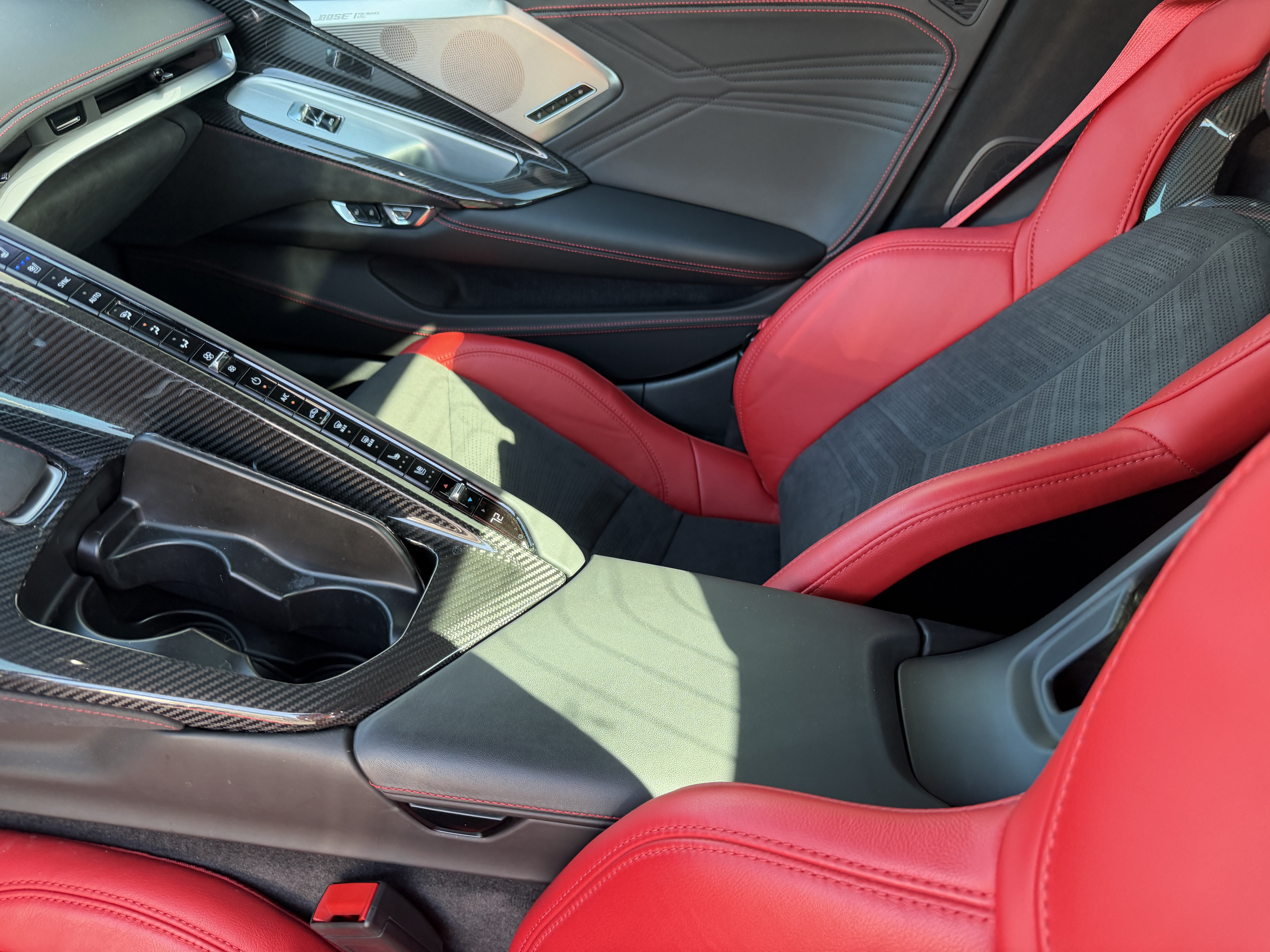 Used 2025 Chevrolet Corvette Z06 RWD image 17