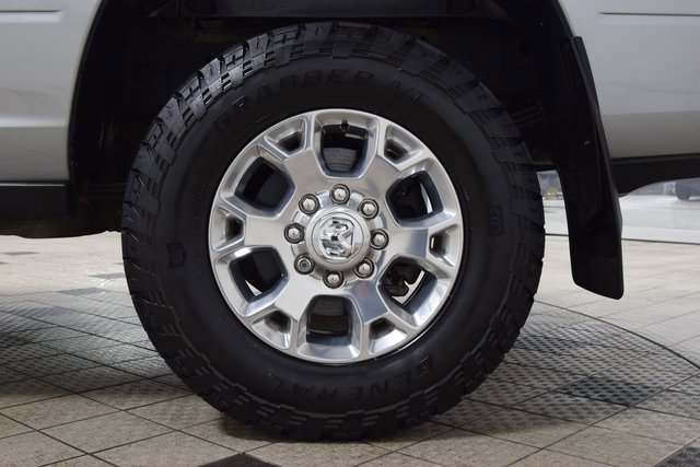 Used 2024 RAM 3500 Laramie image 28