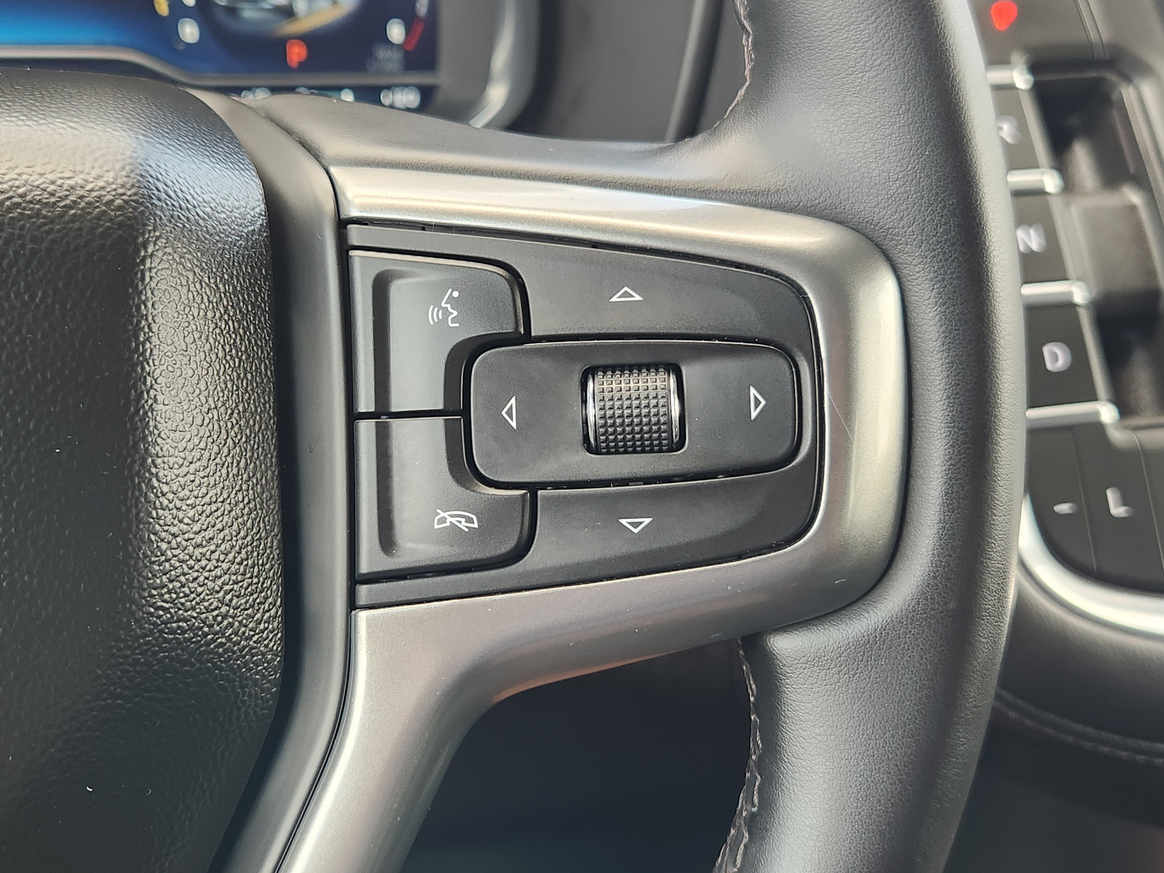Certified 2024 Chevrolet Suburban LT AWD/4WD image 30