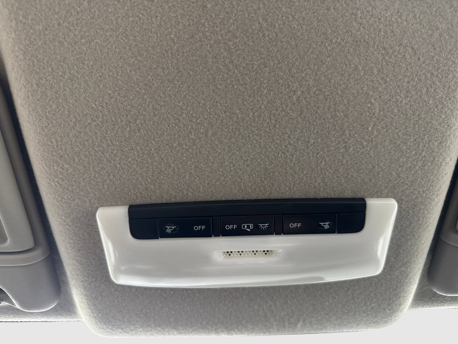 Used 2024 Nissan Versa S w/ Trunk Package FWD image 32